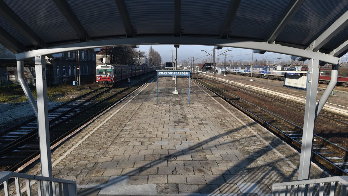 Minister infrastruktury chce zmienić stereotypowe myślenie o kolei: stary tabor będzie wymieniany na nowy