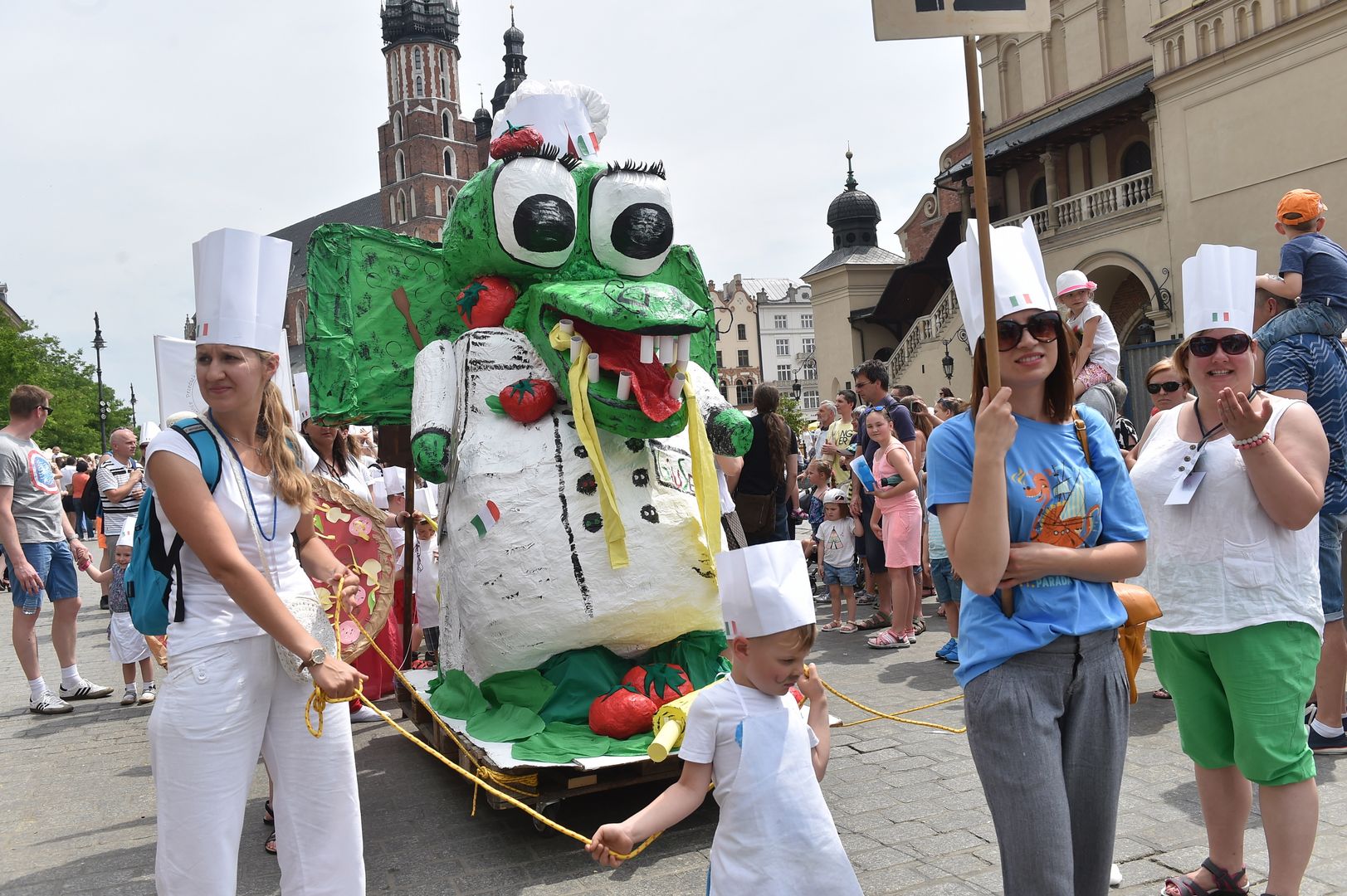 W paradach biorą udział smoki z Lublina, Łodzi, a nawet Gdańska