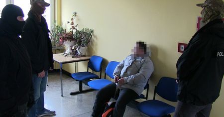 To on zamordował i obdarł ze skóry studentkę? Robert J. w rękach policji