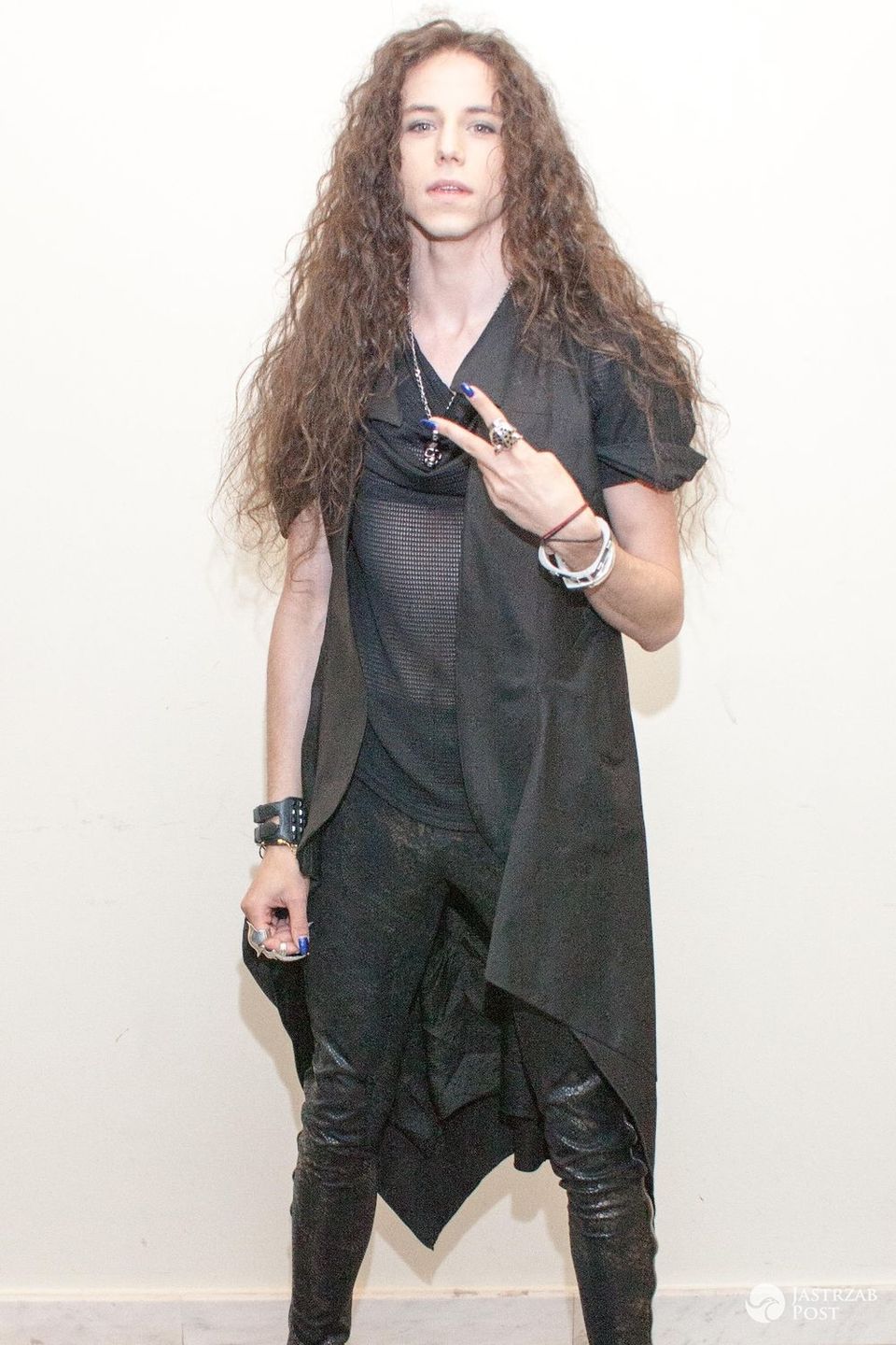 Michał Szpak w krótkich włosach