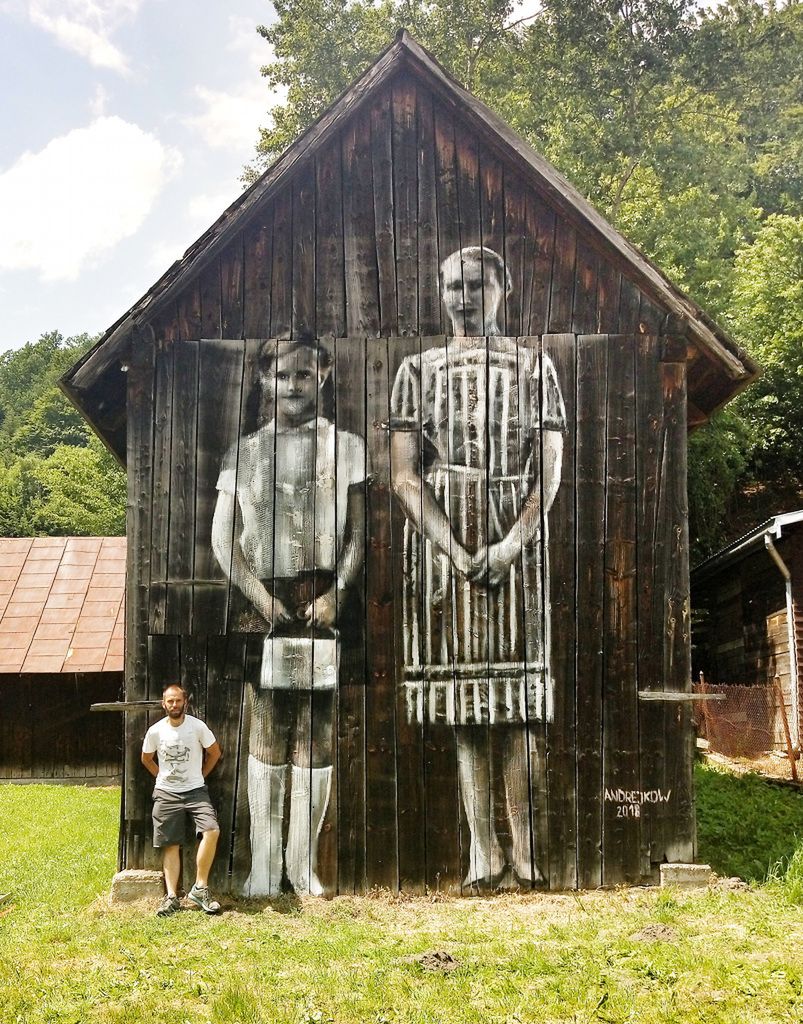 Mural z autorskiego projektu Arkadiusza Andrejkowa "Cichy memoriał" w Zwierzyniu 