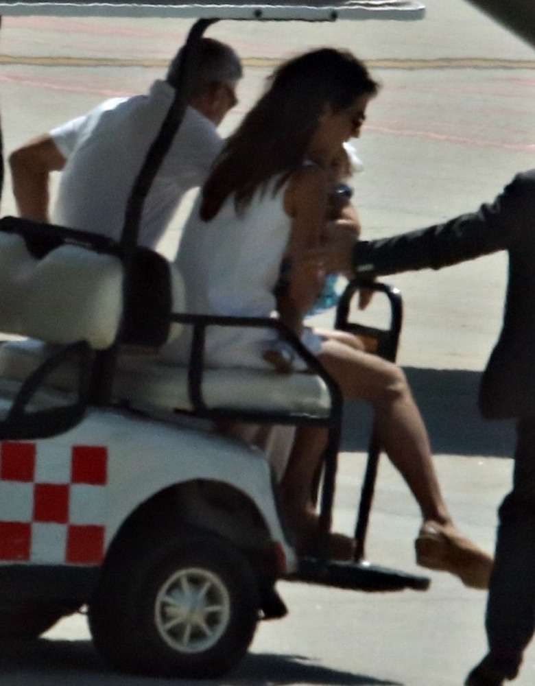 Amal i George Clooney z dziećmi