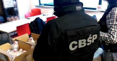 335 ton tabletek gwałtu. Przysłane do Polski kurierem
