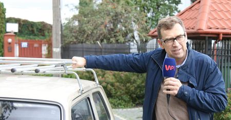 Maciej Orłoś za kierownicą Polskiego Fiata 126p. "Wróciły wspomnienia"
