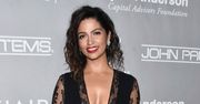Camila Alves w sukience z bardzo głębokim dekoltem. Tak zabiega o uwagę mediów