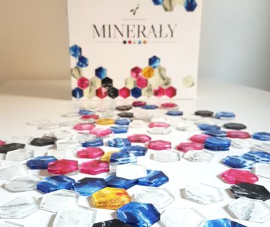 Minerały – logiczna, artystyczna gra planszowa dla całej rodziny [recenzja]