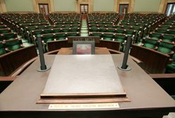 PiS ma powody do niepokoju. Poparcie dla tego ugrupowania spadło do 27 proc.