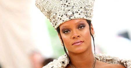 Najbardziej obrazoburczy strój Met Gali? Rihanna jak papież
