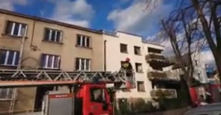 Bielsko-Biała. Sześciolatka chodziła po dachu. Matka była pijana
