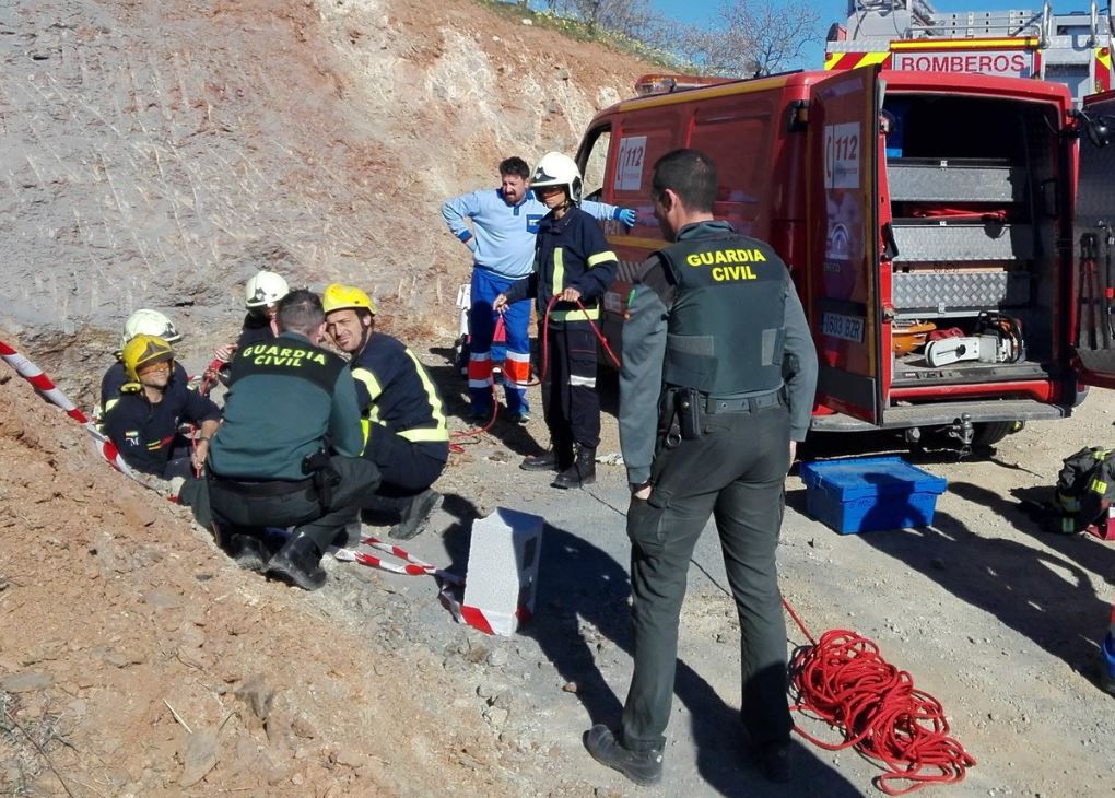 Malaga. 2-latek wpadł do 100-metrowej studni. Dramatyczna walka z czasem