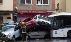 Kierowca dostał zawału. Autobus taranował auta w Maladze