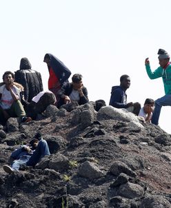 Atak na Polaków w Calais. Para jechała przez płonącą zaporę. "Robiliśmy to w obronie własnego życia"