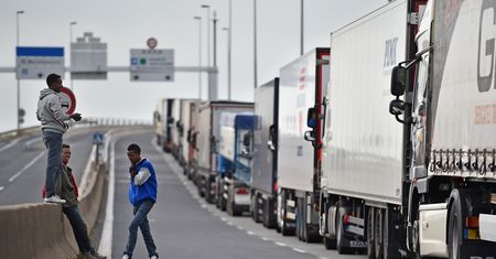 Twardy brexit, czyli wszechogarniający chaos. Wyciekły tajne dokumenty