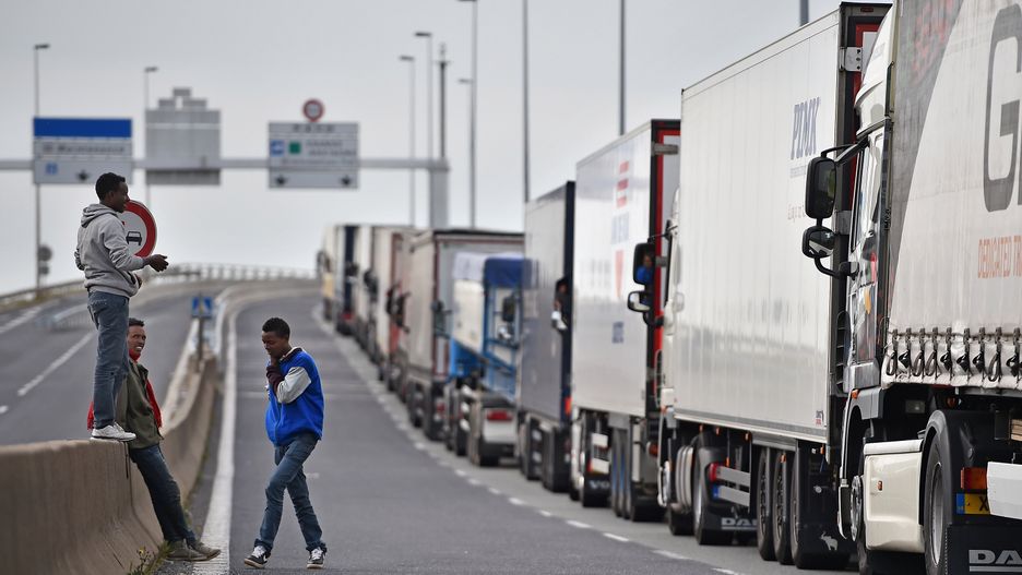 Jedną z konsekwencji twardego brexitu będą wielokilometrowe zatory na granicach