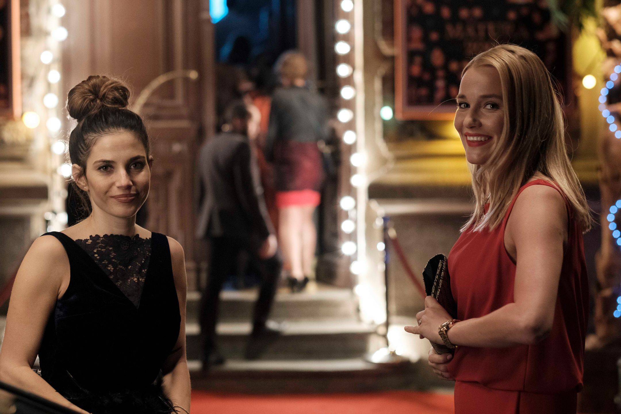 Zawsze warto - Marta (Weronika Rosati), Kasia (Joanna Balasz)