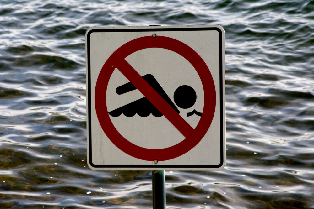 Zakaz kąpieli obowiązuje do odwołania.