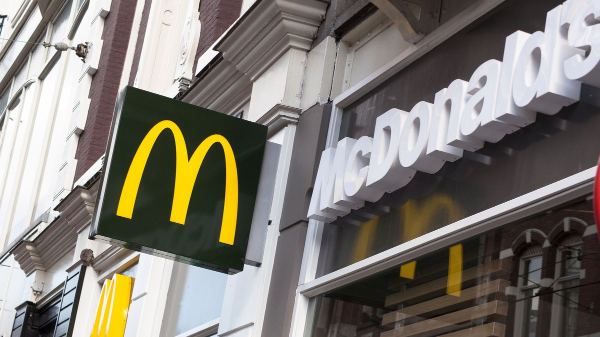 Na związek dyrektora i pracownika szybko zareagował zarząd McDonald'sa.