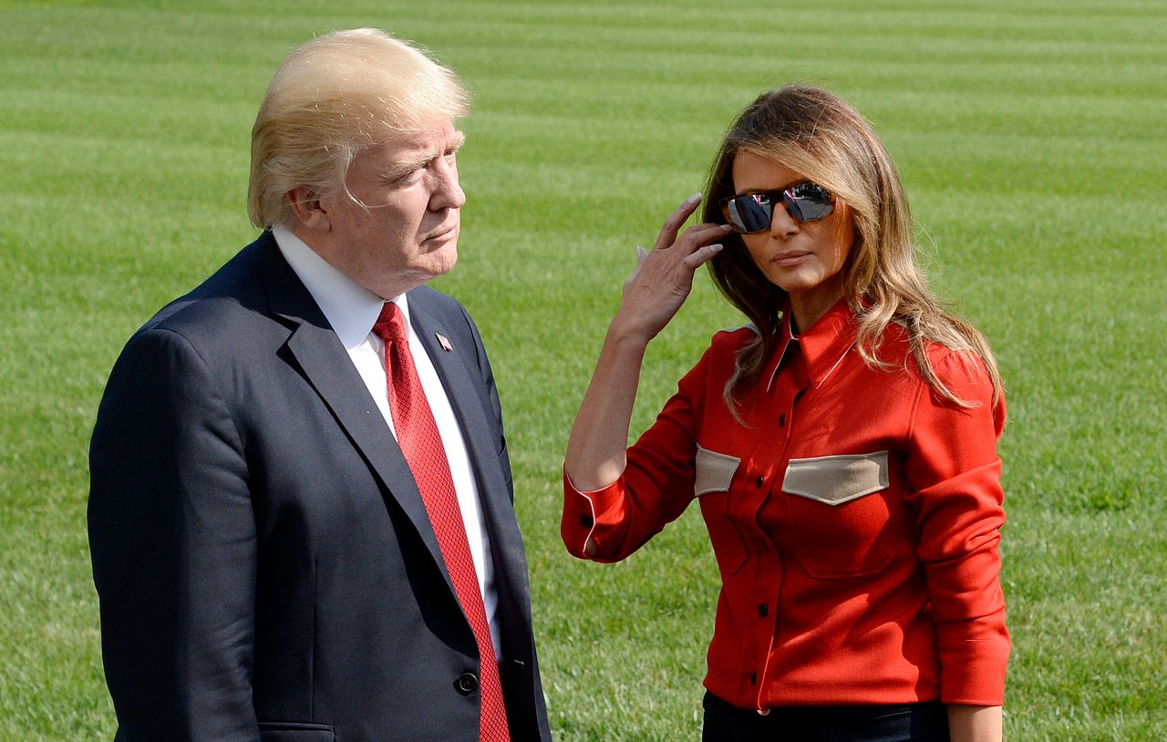 Donald Trump pojawił się na konferencji prasowej z sobowtórem Melanii? Zobaczcie te zdjęcia