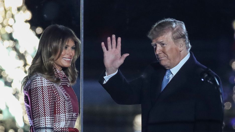 Donald Trump z żoną Melanią wzięli udział w uroczystym zapalaniu lampek na choince