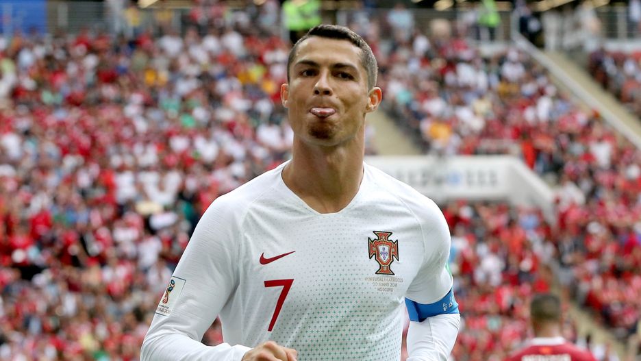 Cristiano Ronaldo jest świetnym piłkarzem. Ale jednocześnie celebrytą, przeciwko któremu protestują pracownicy fabryk Fiata