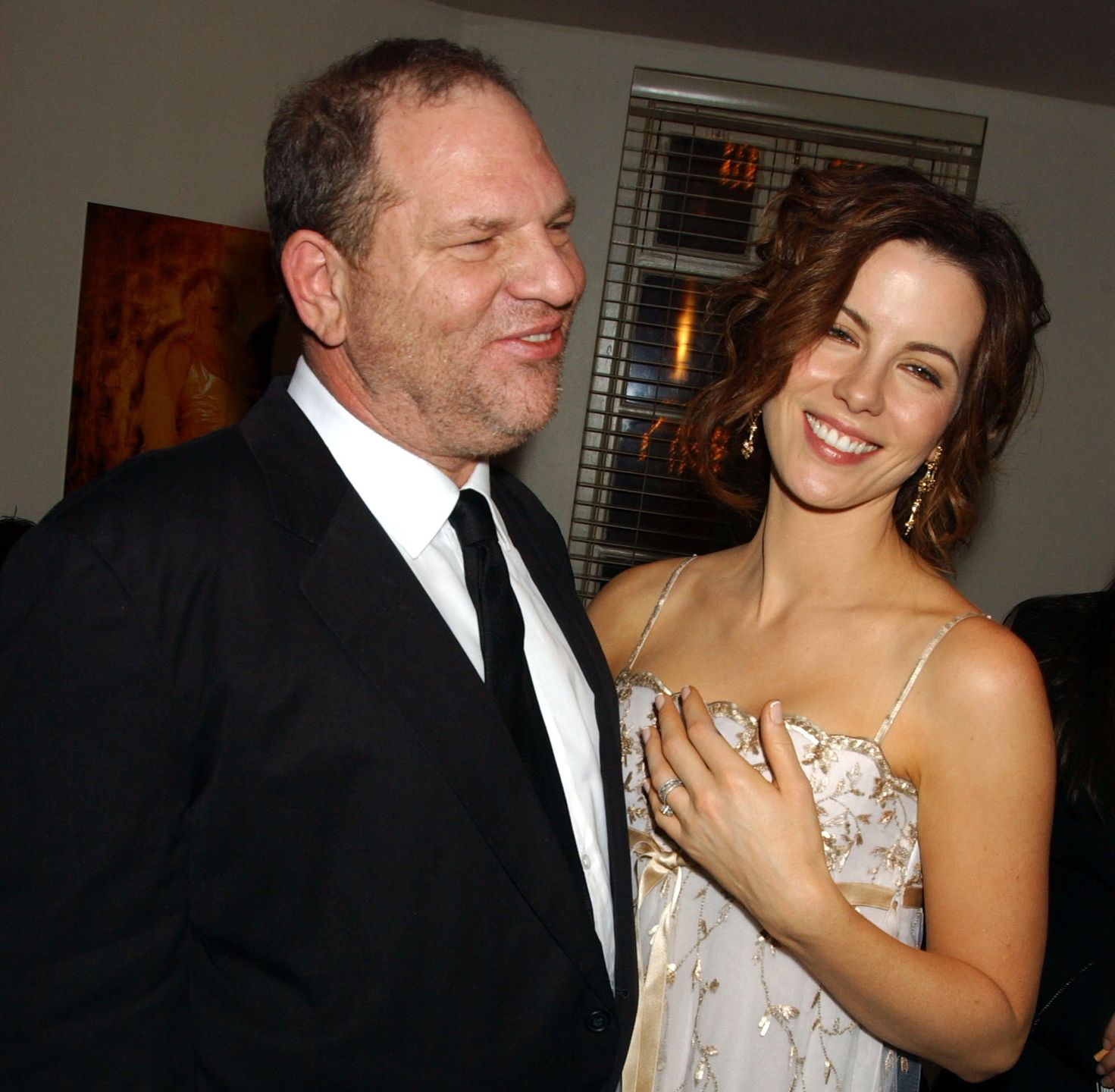 Harvey Weinstein i Kate Beckinsale w 2004 r. Trzy lata wcześniej miało między nimi dojść do skandalicznej kłótni