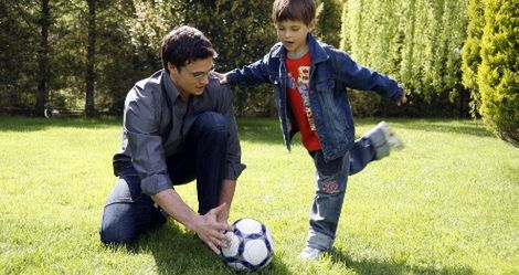 Dlaczego musisz grać z synem w piłkę?