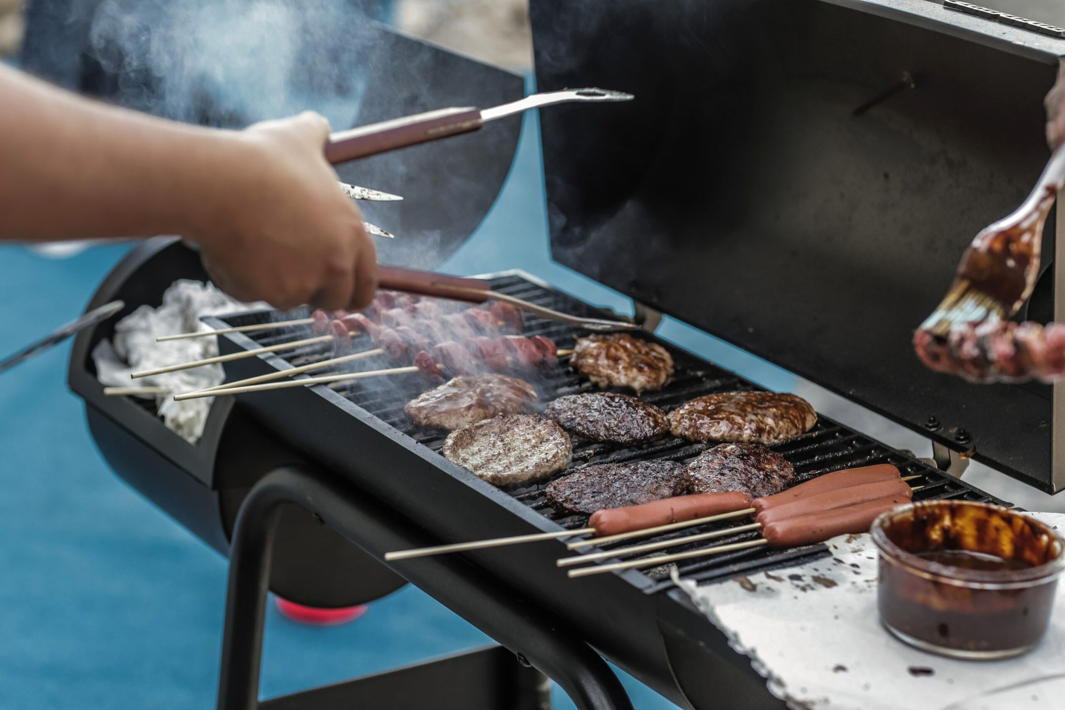 Grill. Jakiej podpałki użyć? Fot. Pexels