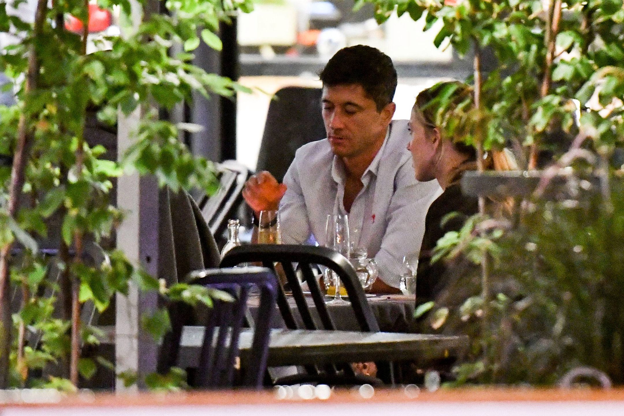 Anna i Robert Lewandowscy na spotkaniu z przyjaciółmi