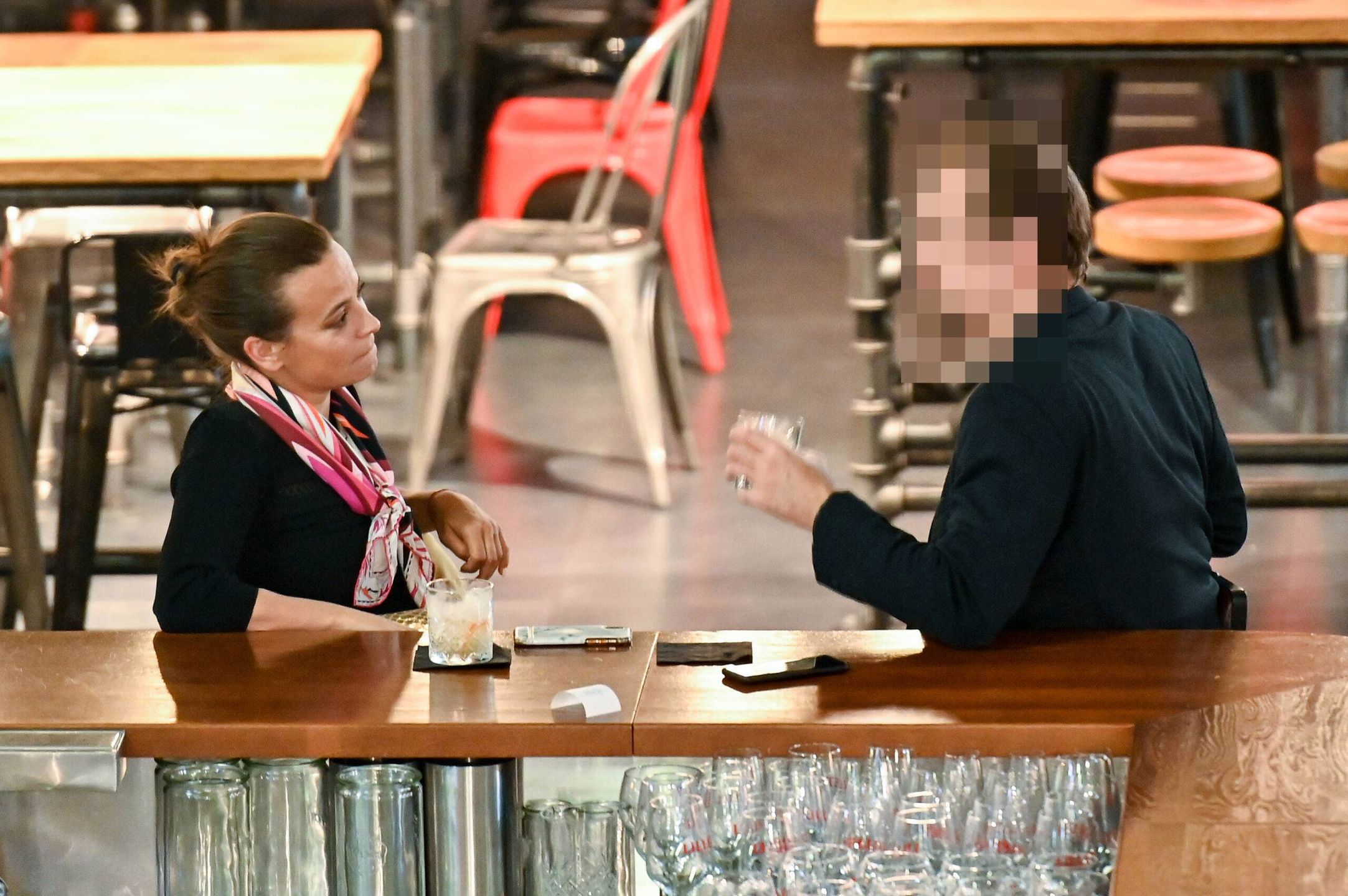 Anna Mucha z tajemniczym mężczyzną