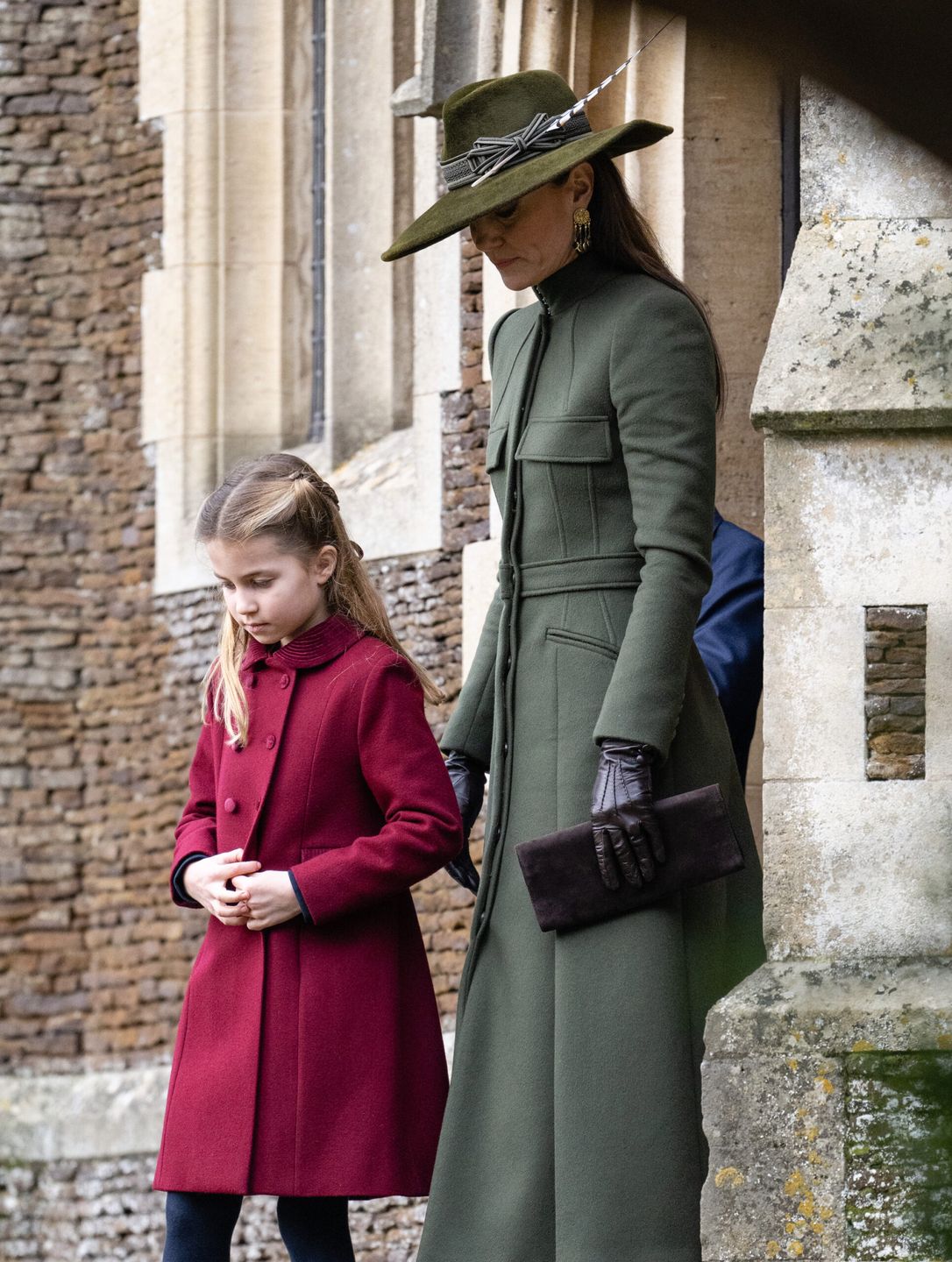 Royalsi na mszy świątecznej - Kate i Charlotte