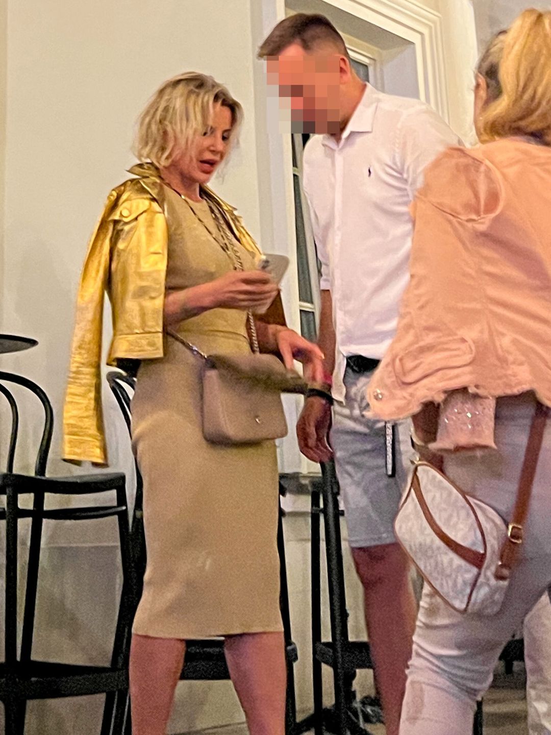 Joanna Racewicz w klubie z partnerem