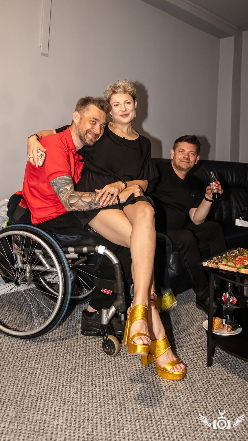 Magda Narożna, Zenek Martyniuk