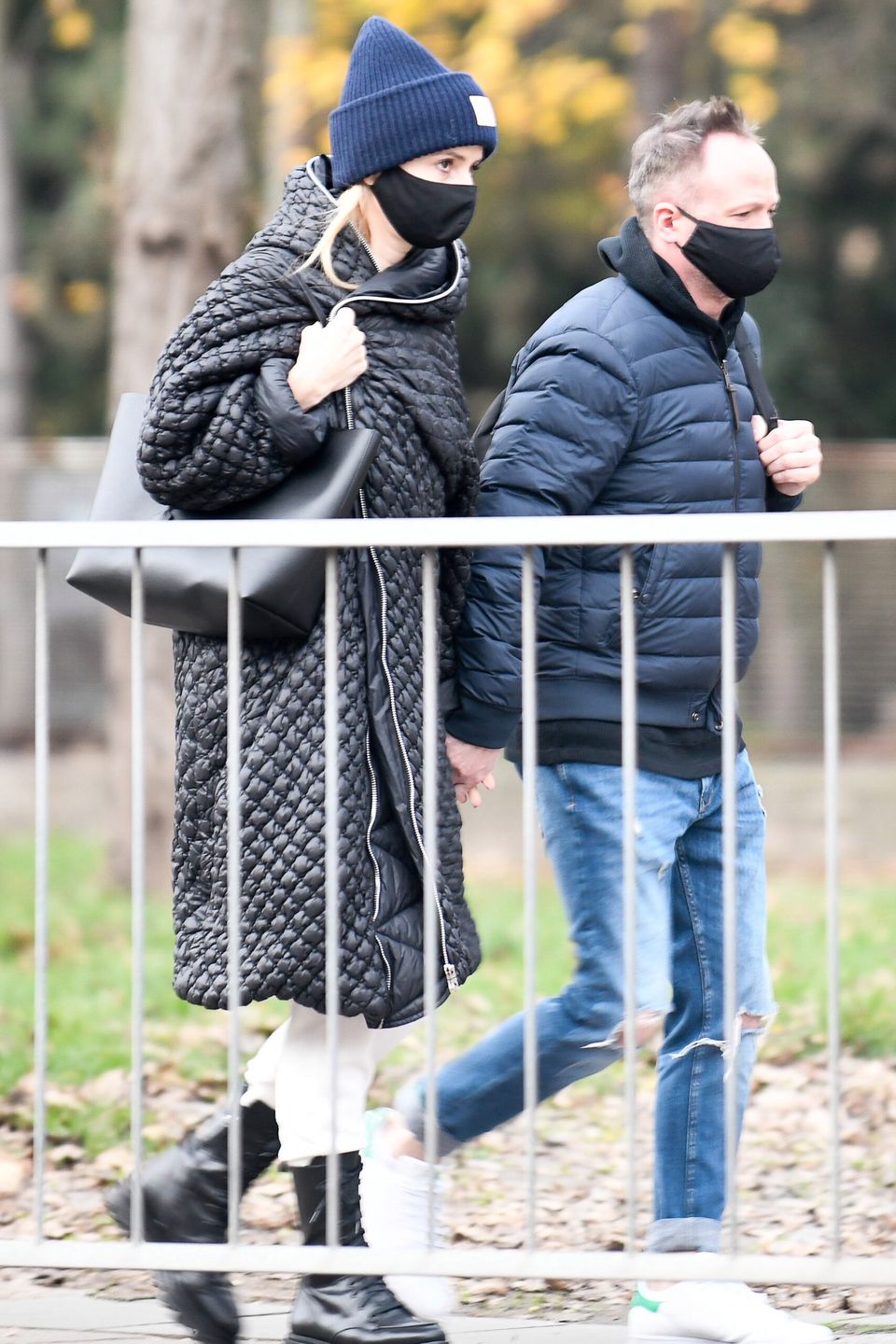 Halina Mlynkova i Marcin Kindla trzymają się za ręce
