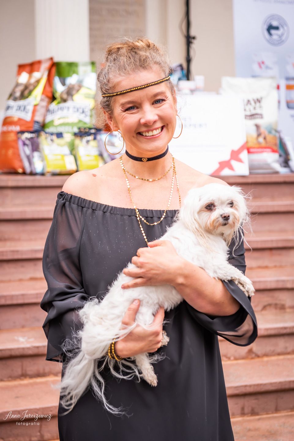 Gwiazdy zwierzętom - Anna Powierza