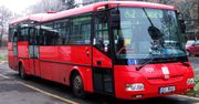 POLICJANT ZATRZYMAŁ PIJANEGO KIEROWCĘ AUTOBUSU, KTУRY WIÓZŁ DZIECI