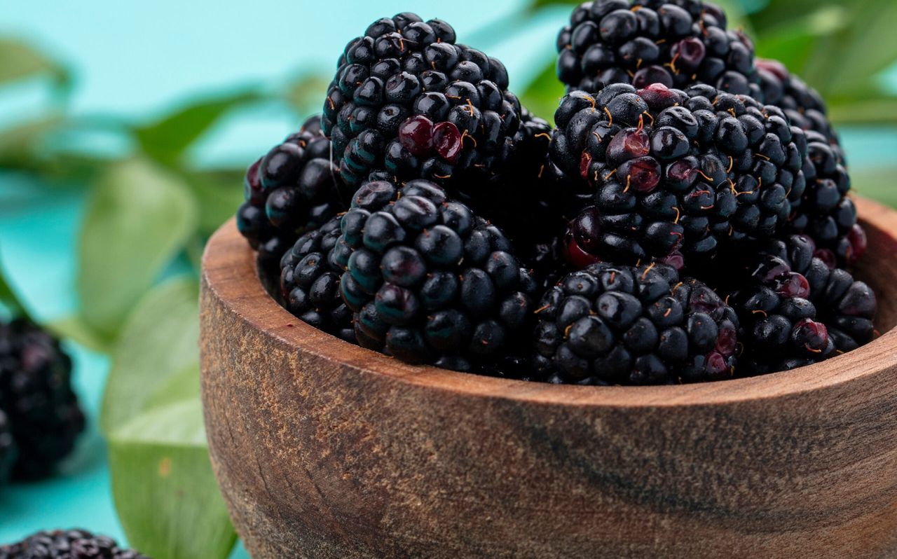 Niemal każdy myśli, że to jeżyna. W rzeczywistości ten owoc jest jeszcze zdrowszy