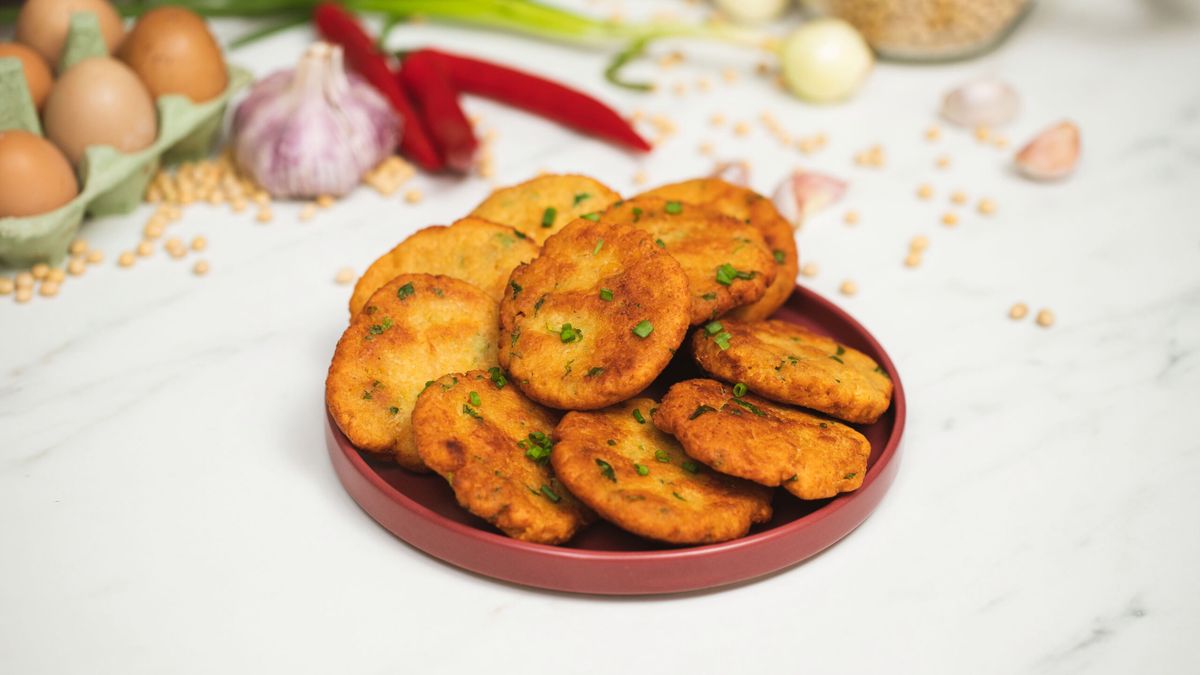 Usmażone kotlety na talerzu