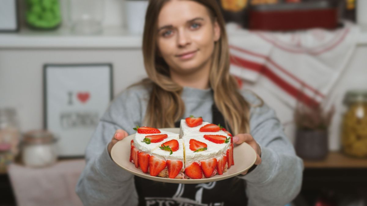 Ciasto truskawkowe- Pyszności