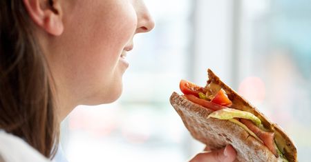 Jadła codziennie. Mówi, że pozbyła się gazów, wzdętego brzucha i zawrotów głowy