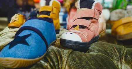W trosce o zdrowie nie tylko w dzieciństwie – jak dobrać odpowiednie buty dla dziecka?