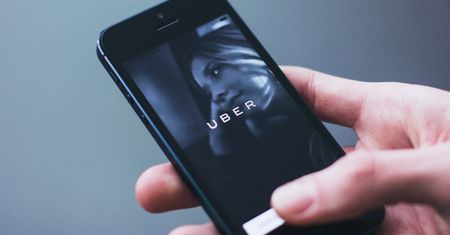 Kobieta zastrzeliła kierowcę Ubera, bo myślała, że ją porwał