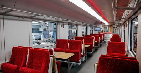 Flota PKP Intercity bogatsza o 10 wagonów restauracyjnych