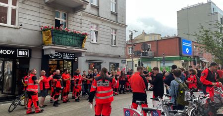 W kilku miastach Polski trwa protest ratowników medycznych