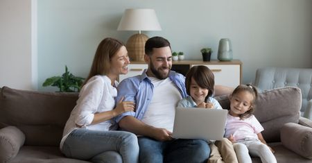 Dlaczego warto kupować książki w księgarniach internetowych?