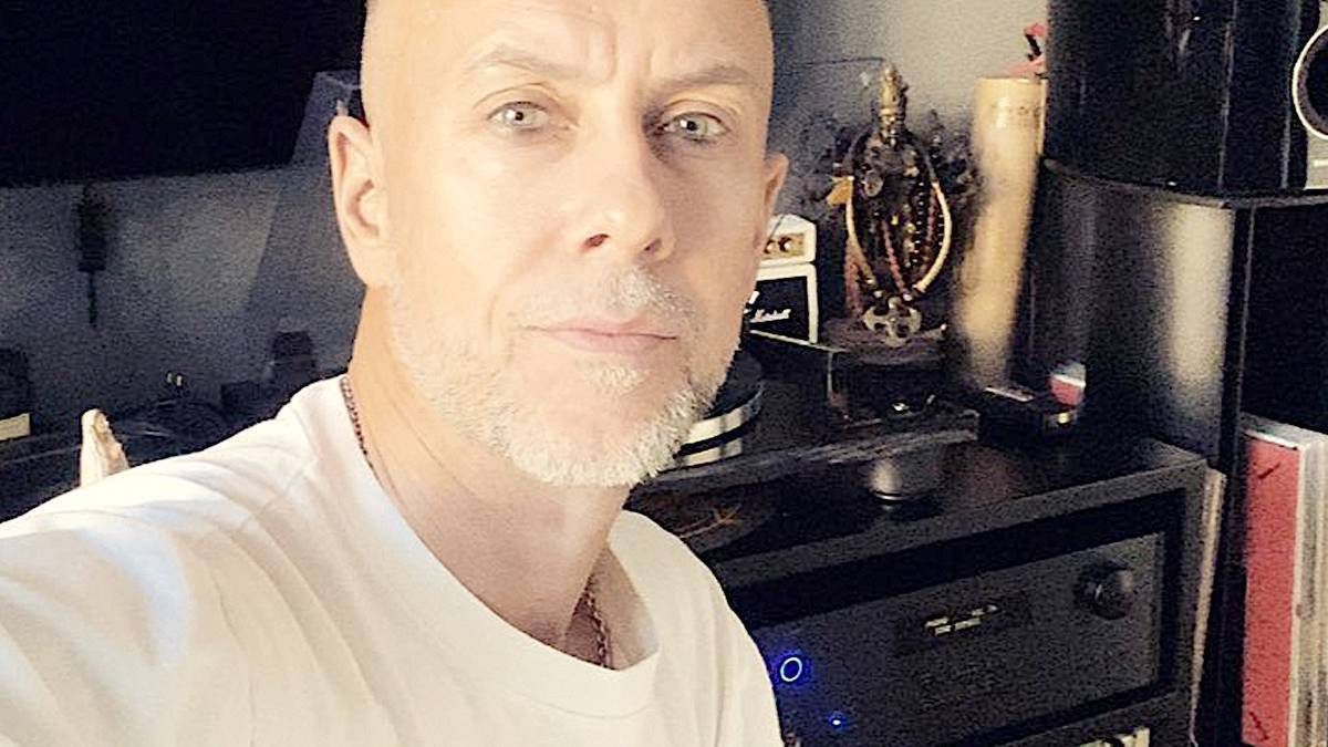 Nergal pokazał, jak mieszka. Po królu ciemności nie spodziewaliśmy się tak przytulnych wnętrz