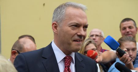 Kontrowersyjne słowa posła Żalka. "Nie może być zgody na to, że dwóch facetów dostaje do zabawy małą dziewczynkę"