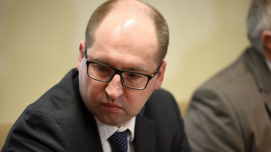 Adam Bielan bronił wypowiedzi Jacka Czaputowicza o reparacjach