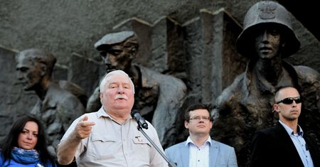 Marcin Makowski: Sąd Najwyższy przegrał z Opener'em, a protesty z mundialem. Młodzi są gdzie indziej