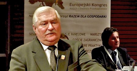 Instytut Lecha Wałęsy pod lupą. Ma kłopoty?