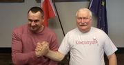 Lech Wałęsa zaskoczył. Pokazał się w innej koszulce